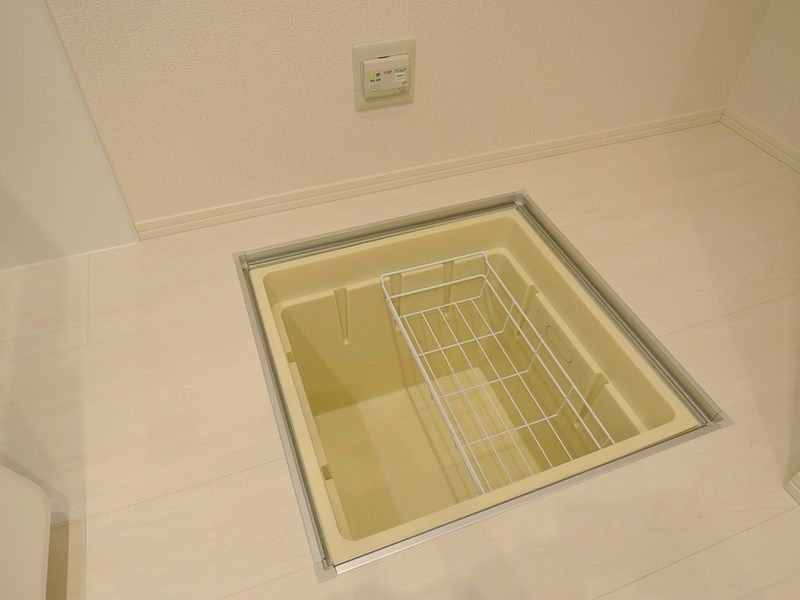 D-room泉台　B棟 収納