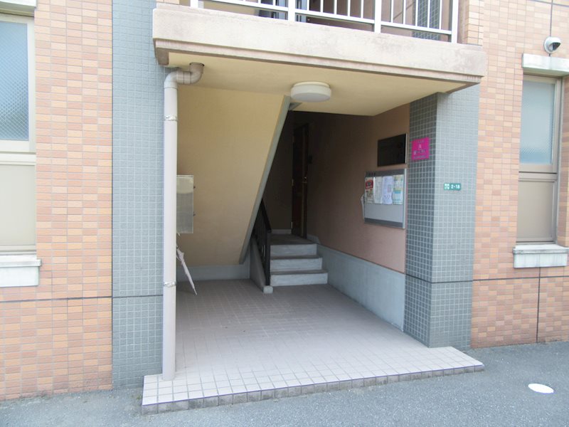 アヴァンティ高見MⅡ エントランス
