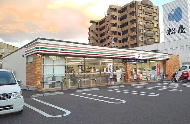 ツインズ葛原東Ｂ セブンイレブンまで750m