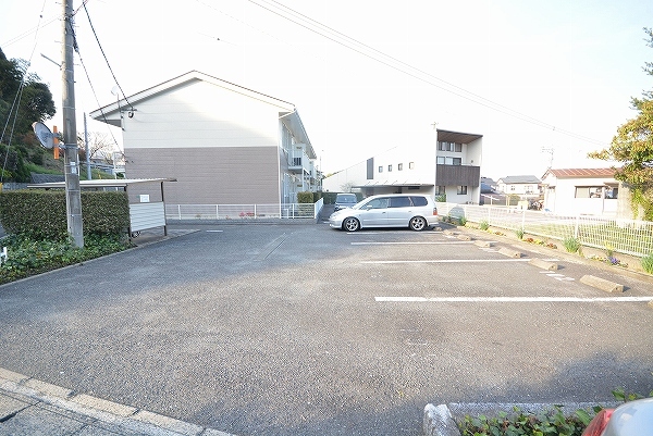 グリーンコーポラス 駐車場