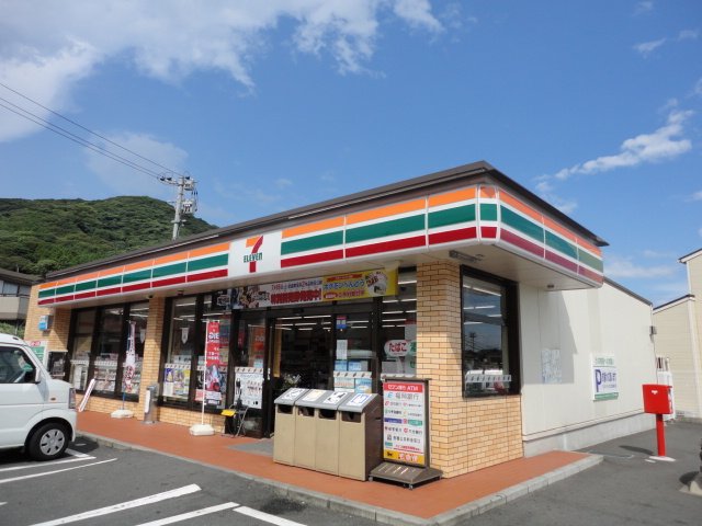 グランドゥール セブンイレブン行橋大橋2丁目店まで458ｍ