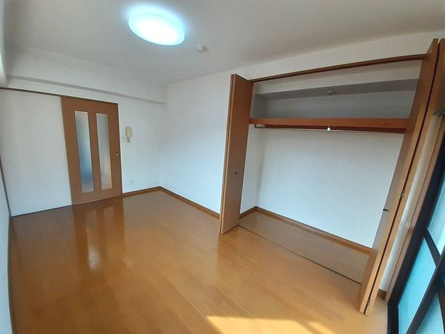 アビタシオン柳町 収納