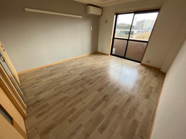 Sky　Hills 室内