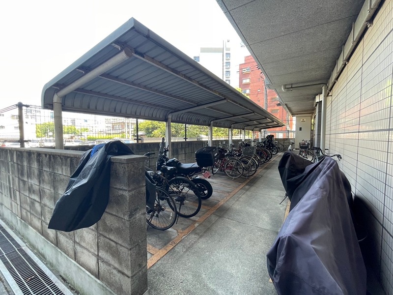 ニューサンリバー12番館 駐車場