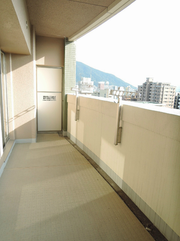 ウイングス三萩野 ベランダ