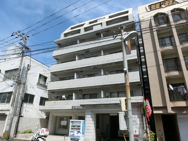 パールコート三萩野  外観