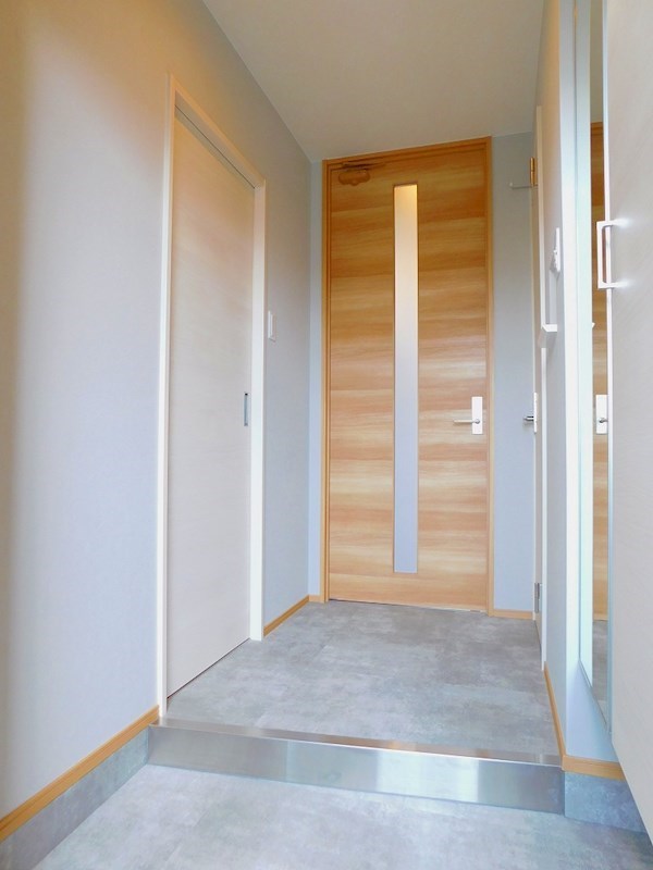 コンプレート古船場 玄関