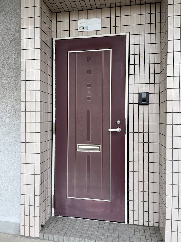 学園台ビル 玄関
