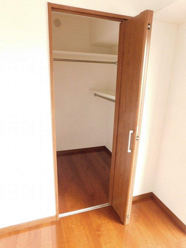 ファミール守恒 収納