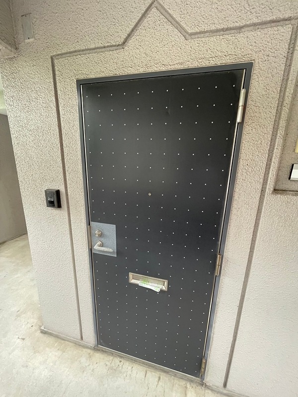 コンドミニアム青山 玄関