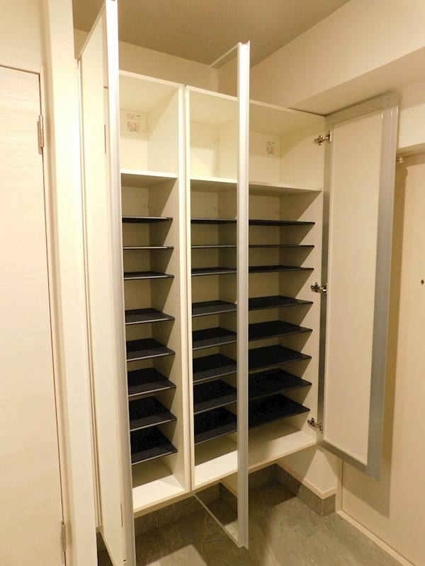 コンプレート古船場 収納