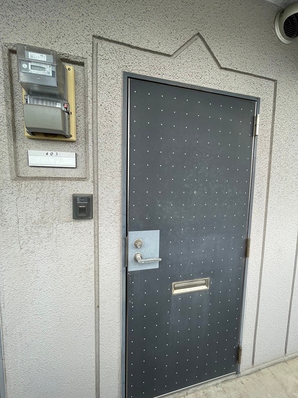 コンドミニアム青山 玄関