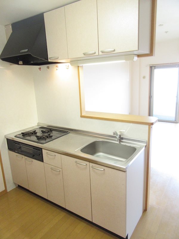 ニューシティアパートメンツ南小倉Ⅰ キッチン