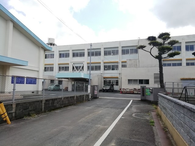 ライフサニー浅川Ｂ 浅川小学校まで350m
