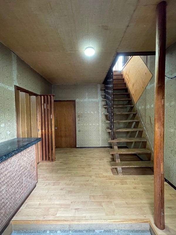 荒生田三丁目３番店舗付き住居 玄関