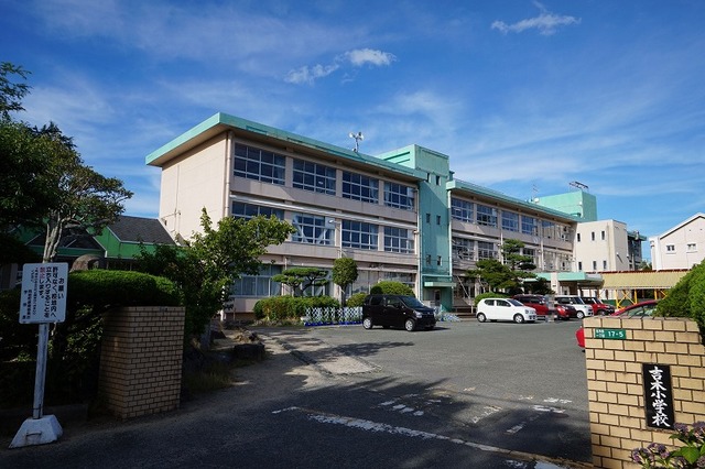 ファミーユ　Ｍ　Ａ 吉木小学校まで800m