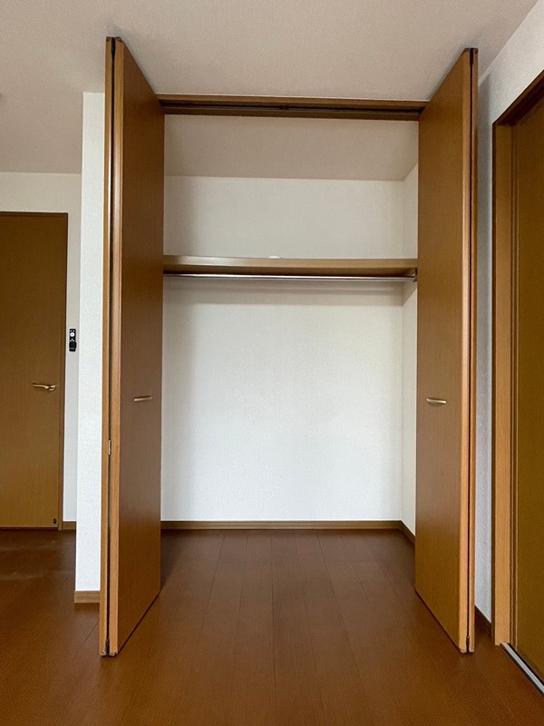 リビングタウン浅川A棟 収納