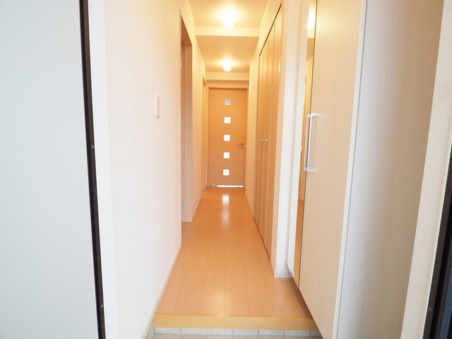 エスペランサＢ 玄関