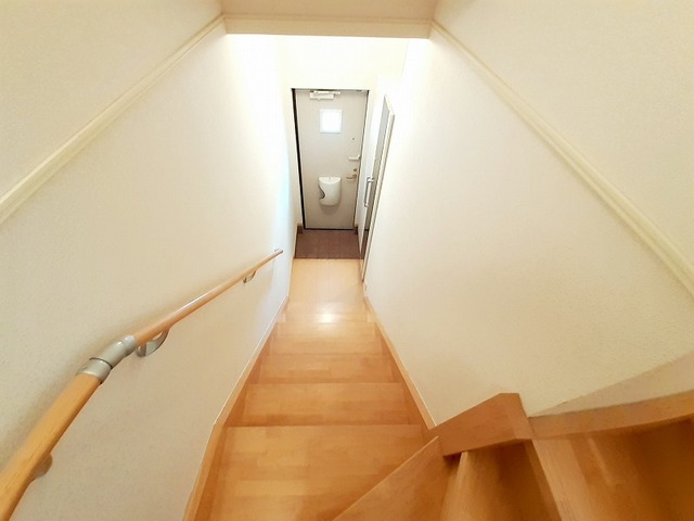 ファイン若松Ａ 玄関