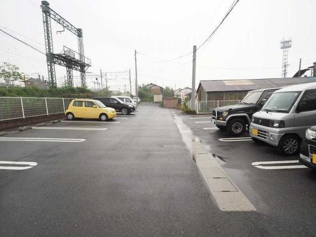 サンリット・バーミィ 駐車場