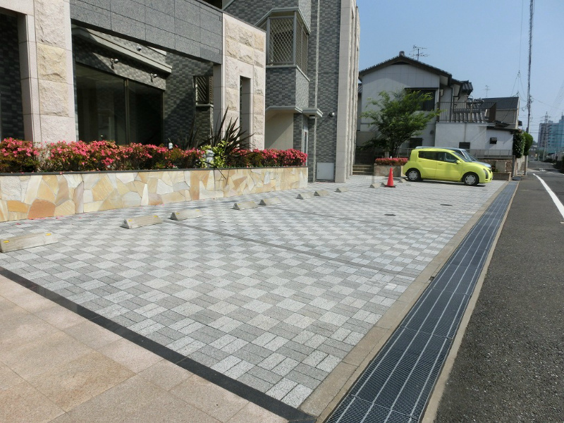 サンシャイン・マリンズ井堀 駐車場