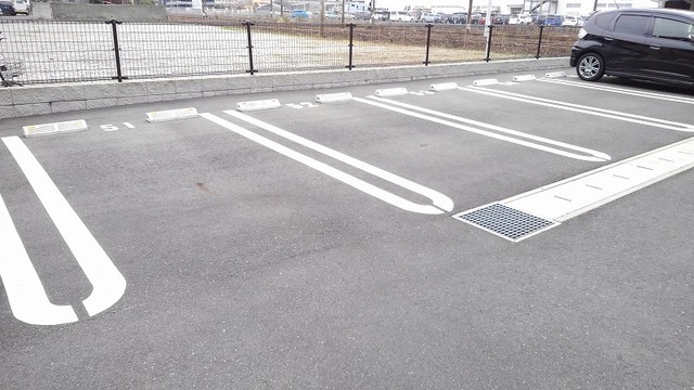 グランツⅠ 駐車場
