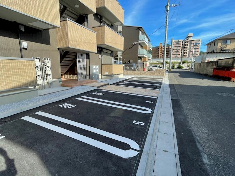 D-room東浜町 駐車場