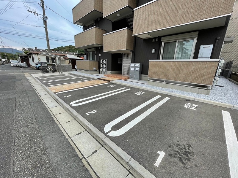 D-room東浜町 駐車場