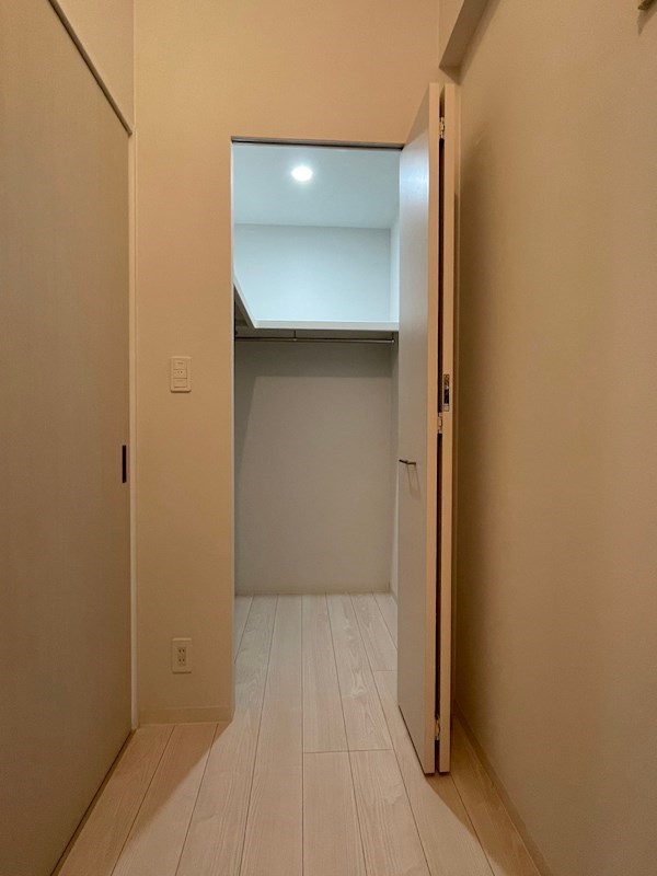レジェンド紺屋町2 収納