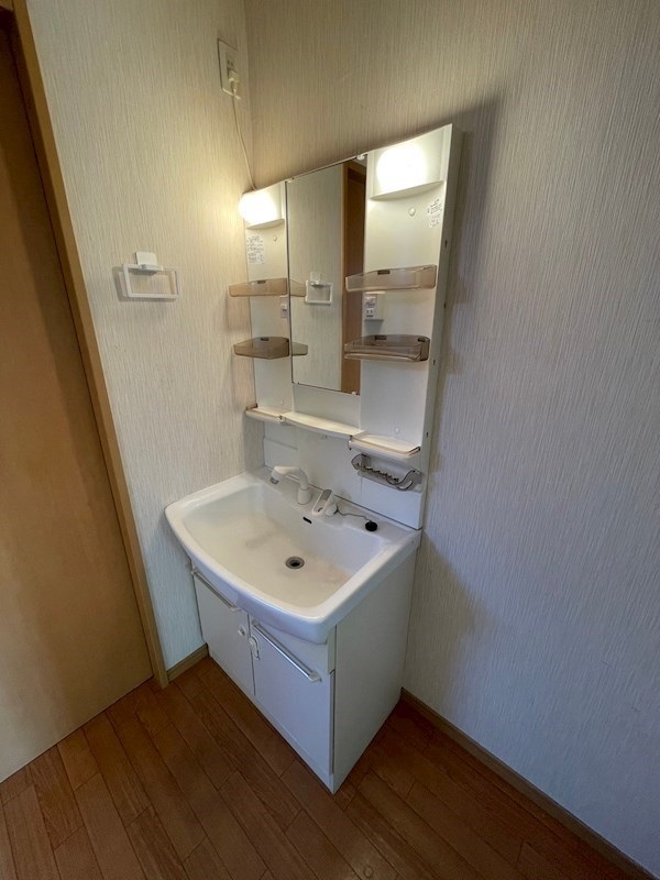 サクシード引野　B棟 独立洗面台