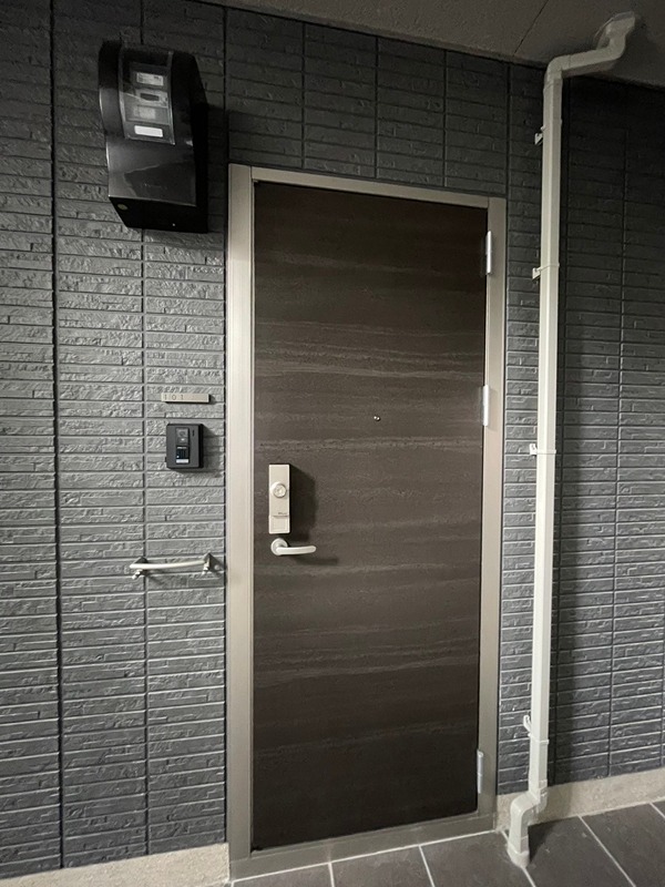 D-ROOM則松 玄関