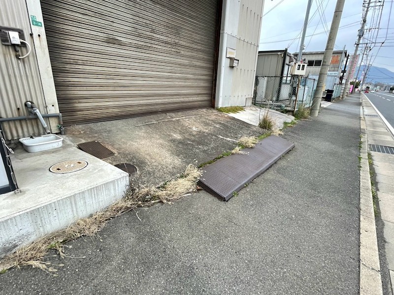 南二島二丁目貸工場 エントランス
