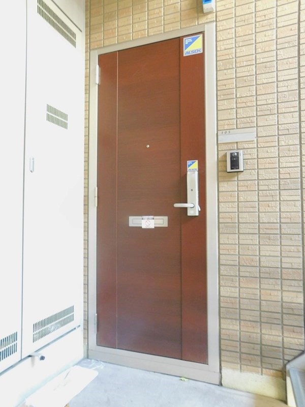 ボヌールチヒロ 玄関