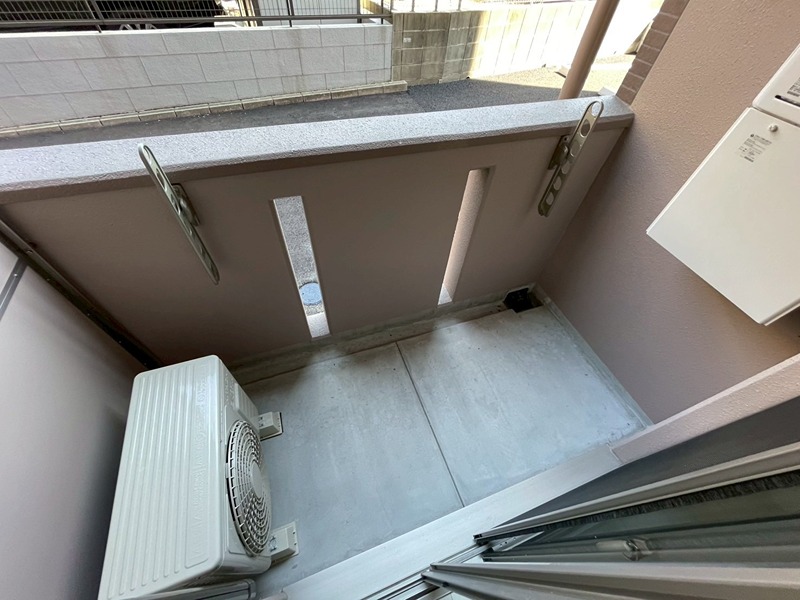 ロワール・イン柳原町 ベランダ