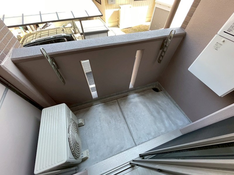 ロワール・イン柳原町 ベランダ