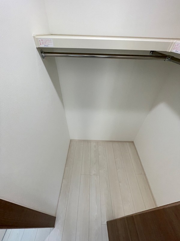 ロワール・イン柳原町 収納