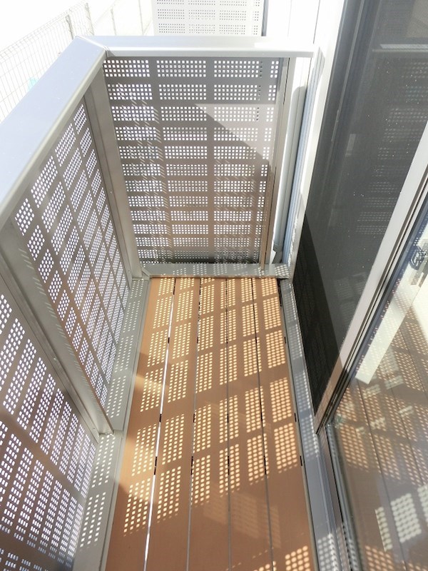 HN's D-room in 楡 ベランダ