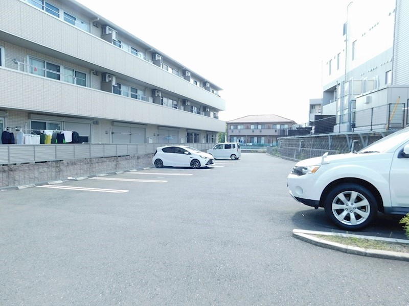 River Promenade 駐車場