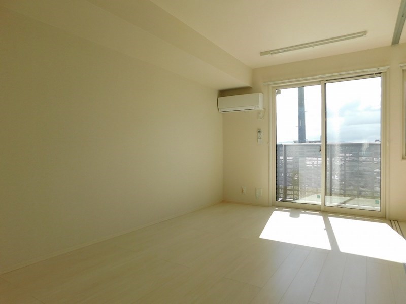 HN's D-room in 楡 その他