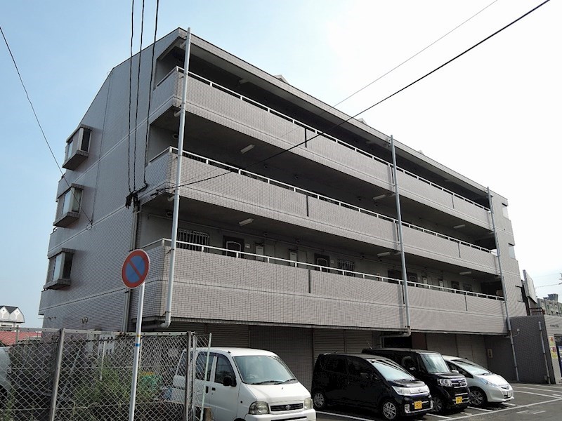 エステート小倉南 外観