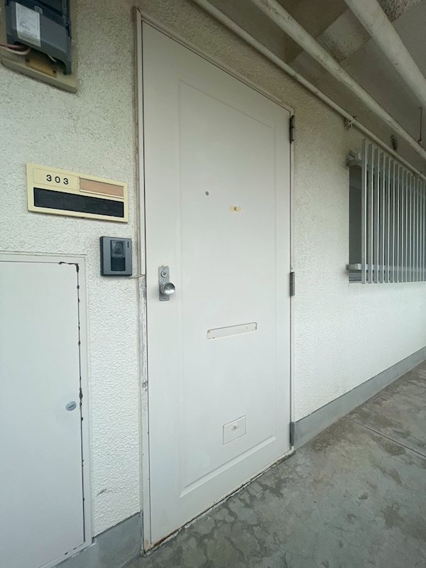 大里東マンション 玄関