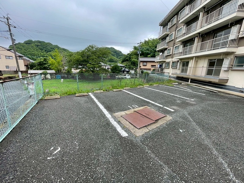 田の浦ハイツ 駐車場