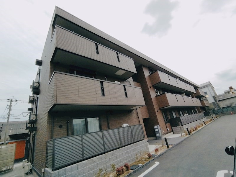 Polonia Matsubara A棟 外観