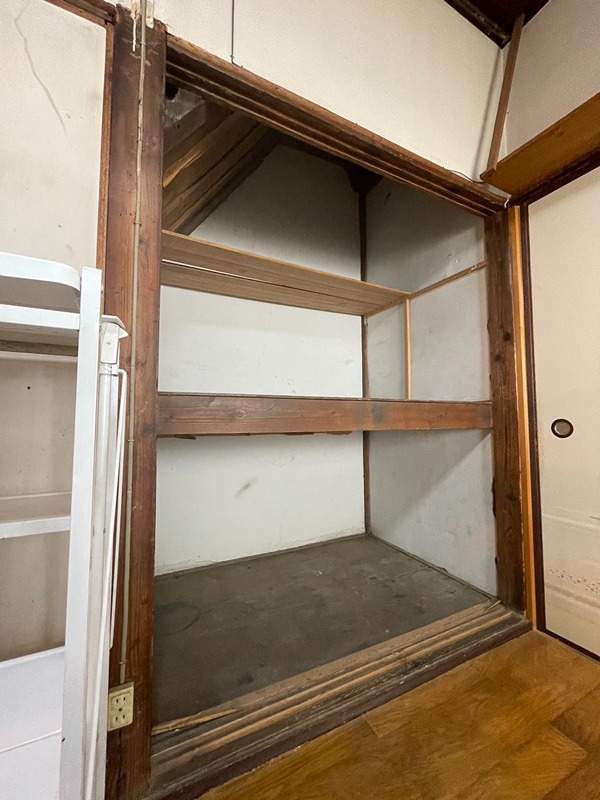 吉野町貸家D 収納