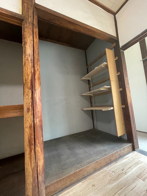 吉野町貸家D 収納