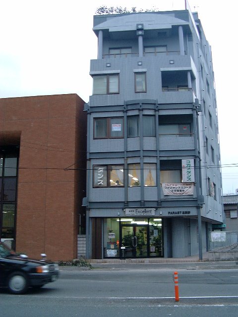 パラスト三萩野 外観