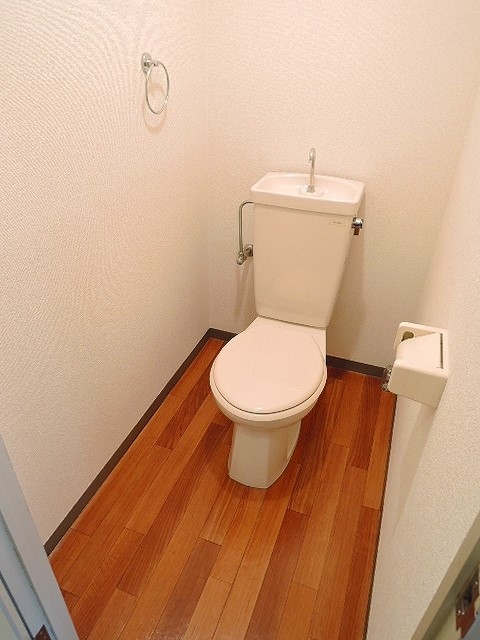 ロイヤルハイツ明石  トイレ