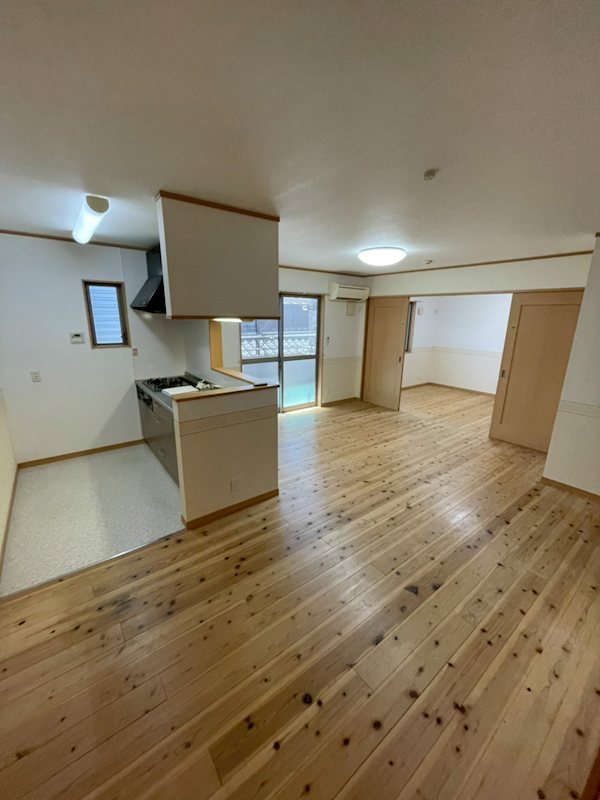 プチメゾン石坪町Ⅱ リビング
