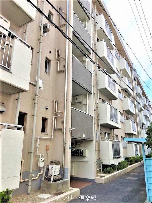 エメラルドタウン本城　E棟  エントランス