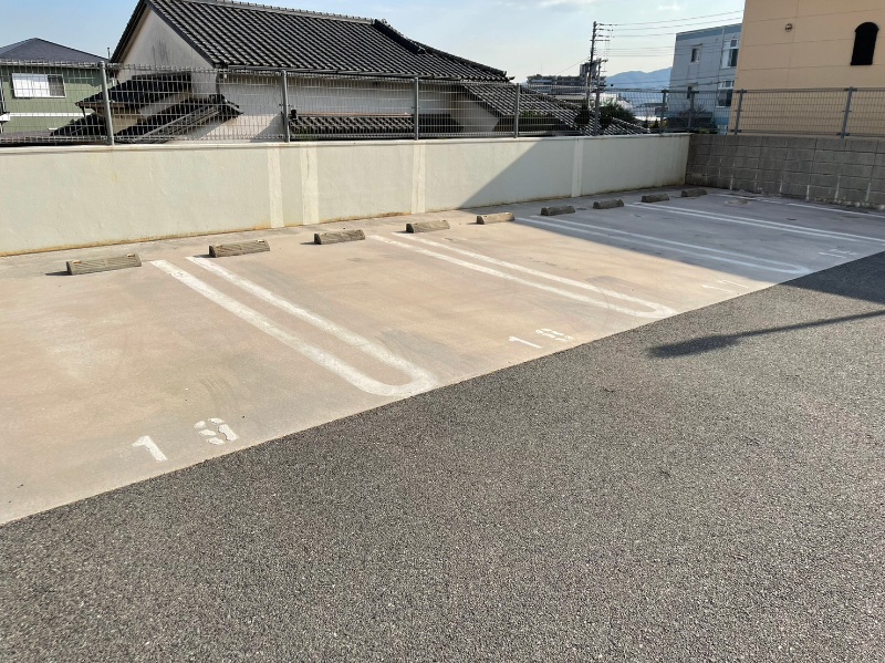 サンシャイン十番館.曽根 駐車場